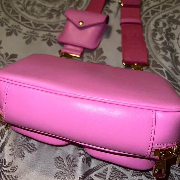 Louis Vuitton - Rose Utility Handbag/Crossbody - Picture 17 of 17